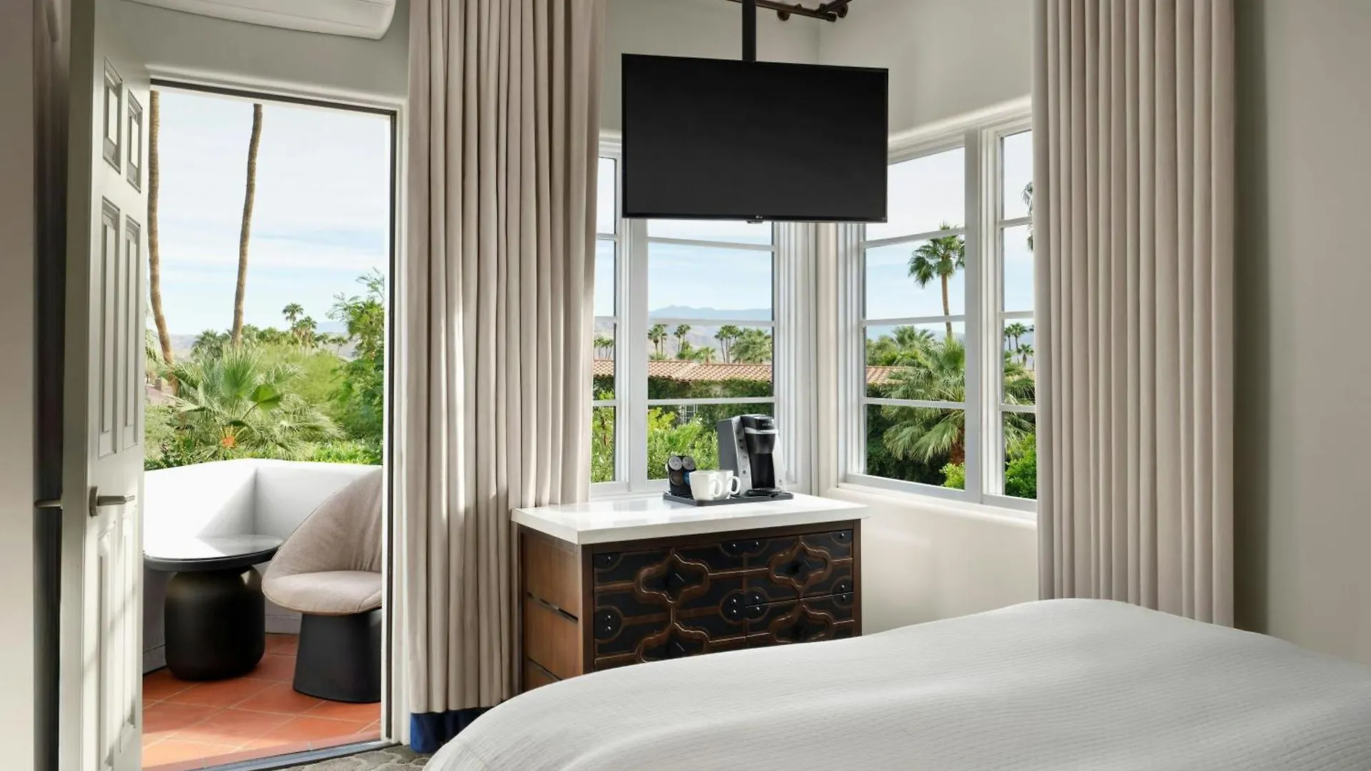 Triada Palm Springs, Autograph Collection